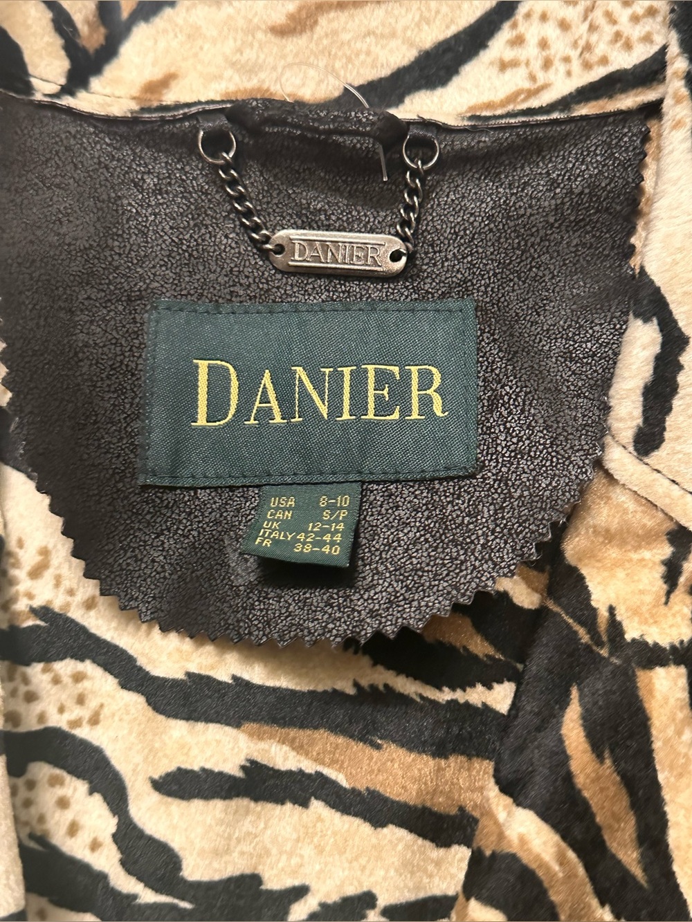 Danier Leather Jacket Animal Print - Picture 3 of 7